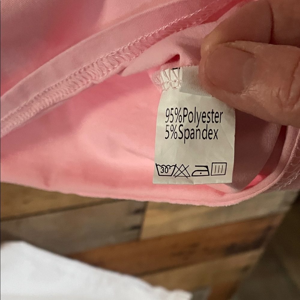 “Peachy” women’s tee - Picture 5 of 5